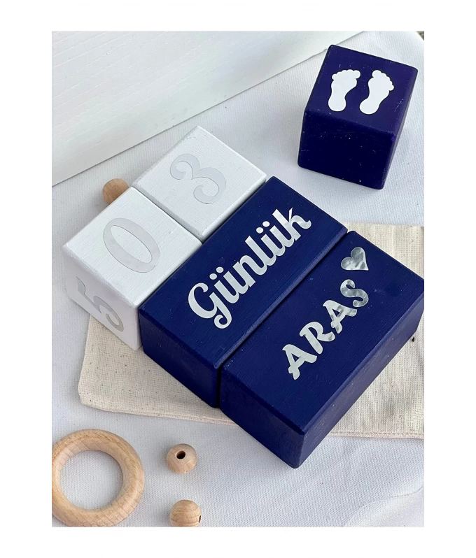 Gümüş yazılı lacivert beyaz Anne bebek anı küpü