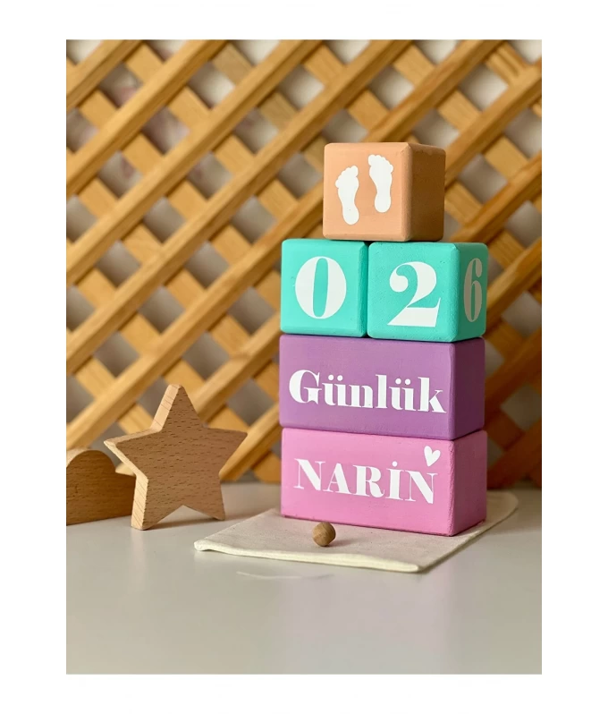 Renkli Bebek Anı Küpü İsimli Renkli Set 5 Parça