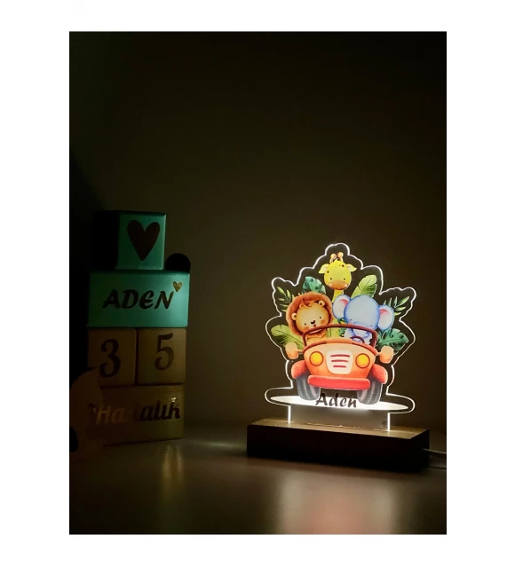 mogokids Arabalı aslanlı kişiye özel isimli bebek ve çocuk odası masa lambası 