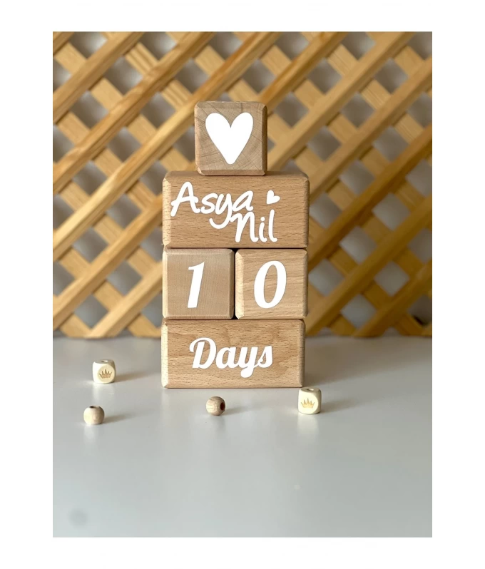 Bebek Anne Anı Küpü Dekor ingilizce Beyaz 5li Set isimli Ahşap Bebek Anı Küpleri