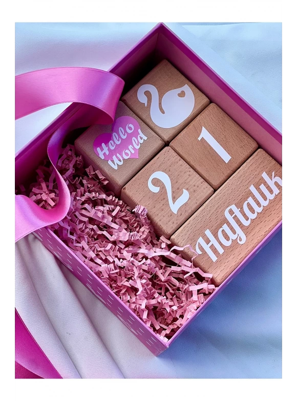 PEMBE BEBEK ANI KÜPÜ AHŞAP DEKOR FOTOĞRAF ÇEKİMİ